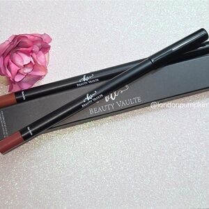 NWT Beaming Lip Liner Duo